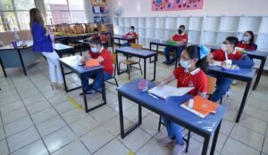 Riesgoso regreso a clases. Artículo.