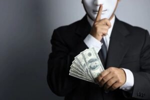 EL DOBLE JUEGO DEL COMBATE AL LAVADO DE DINERO.
